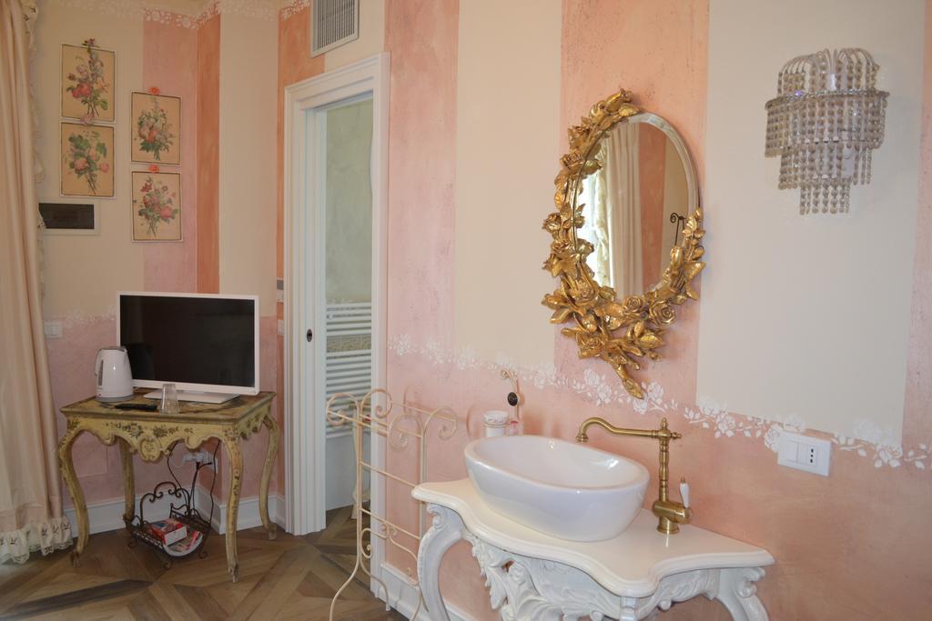 La Maison Delle Favole Desenzano del Garda Ruang foto