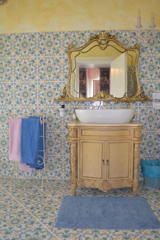 La Maison Delle Favole Desenzano del Garda Ruang foto