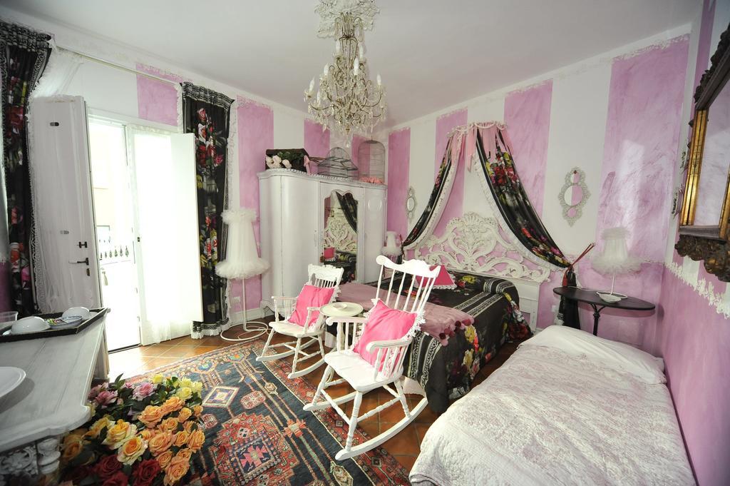 La Maison Delle Favole Desenzano del Garda Bagian luar foto