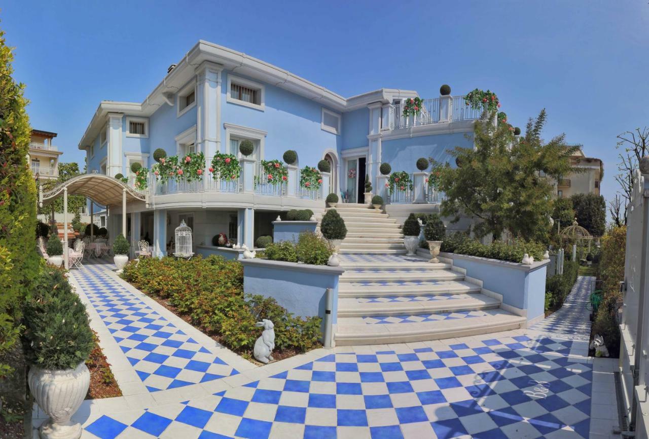 La Maison Delle Favole Desenzano del Garda Bagian luar foto